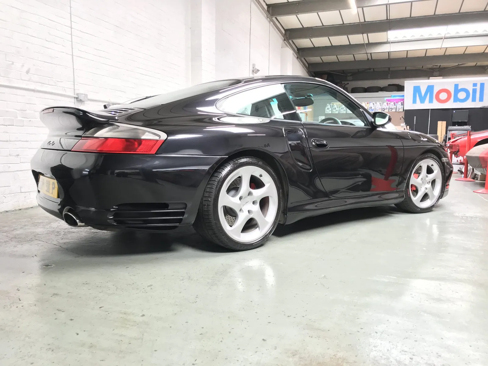 JGC-Porsche-911-turbo